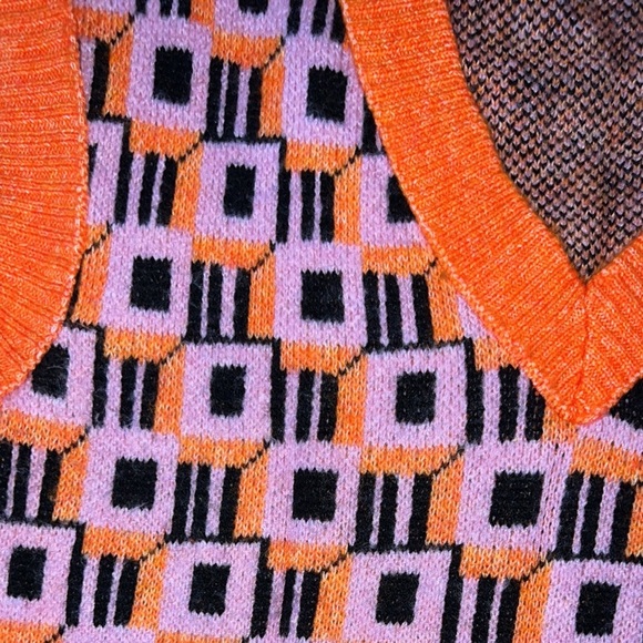 Primark V Neck Knit Sweater Vest - Picture 3 of 4